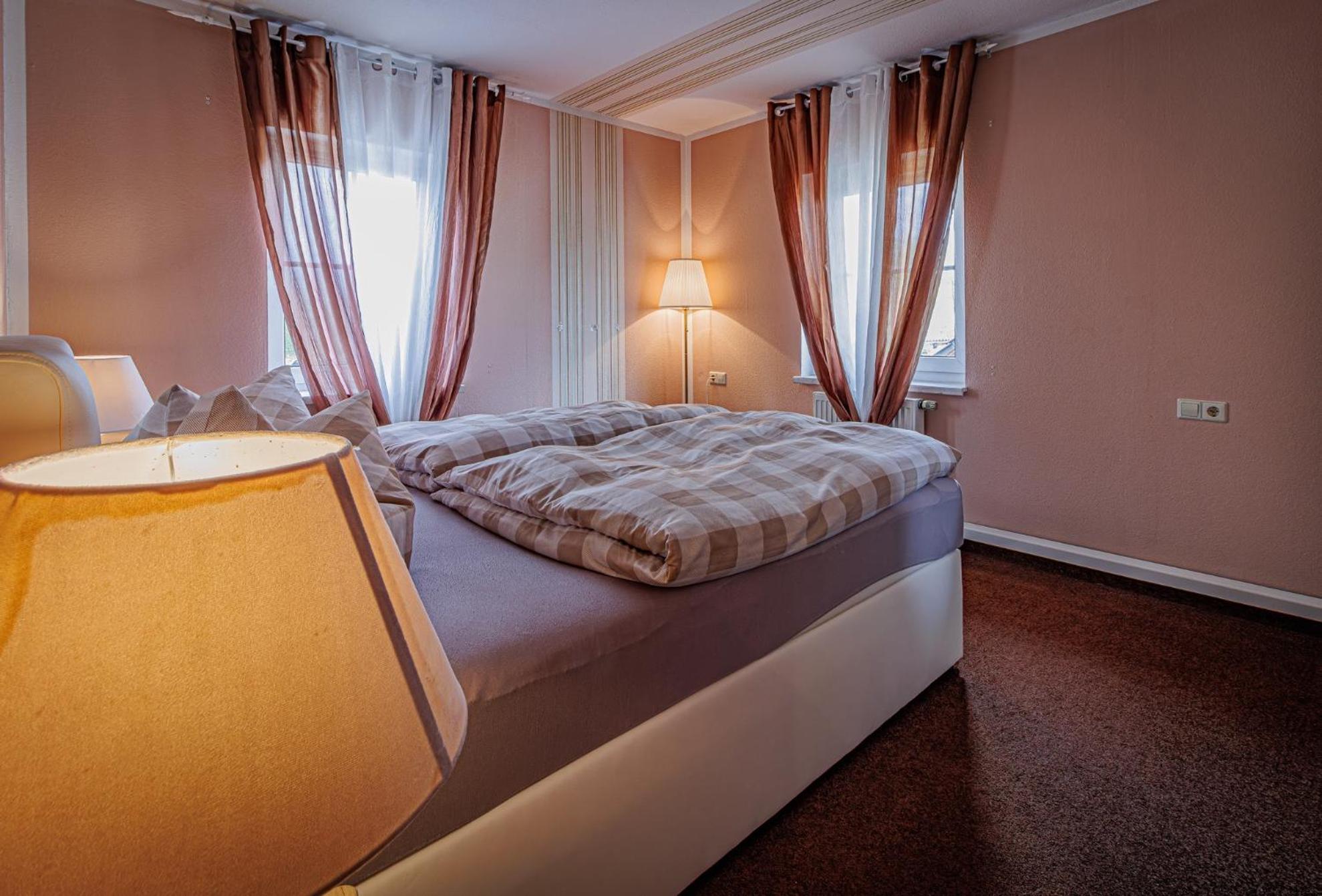Wohnen Ueber Einem Mediterranen Restaurant,Apartment 2 Oder 3 لبسيا المظهر الخارجي الصورة